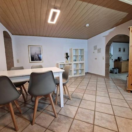 Grosszuegige Ferienwohnung 4+1 P. Büttelborn Zewnętrze zdjęcie